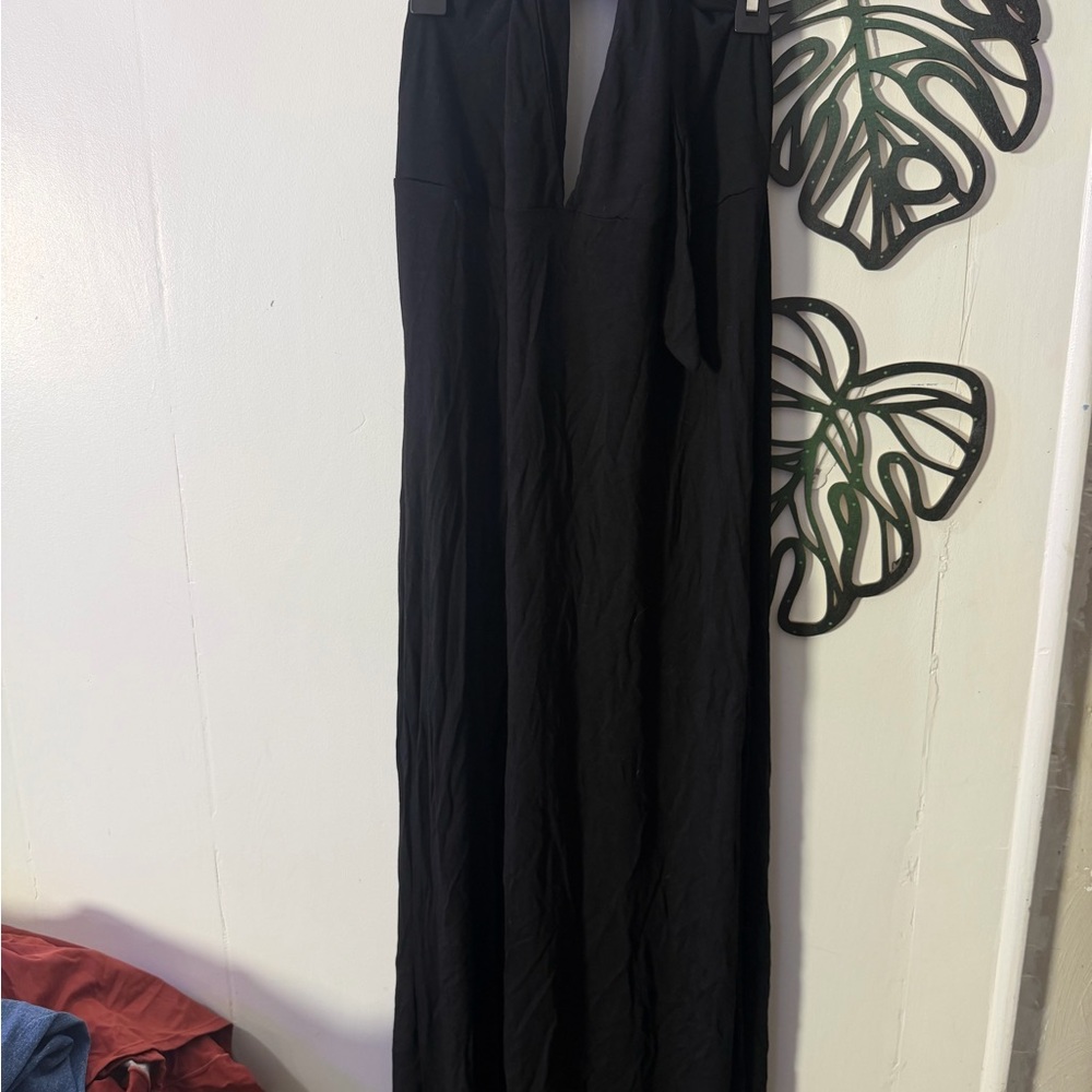 Elegant Black Halter Maxi Dress
